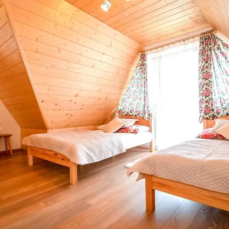 Oda ve Kahvaltı Goralska 3*