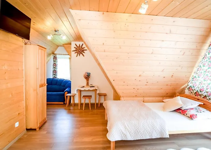 לינה וארוחת בוקר Goralska ביאלי דונאייק