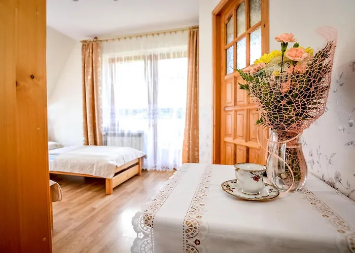 לינה וארוחת בוקר Goralska