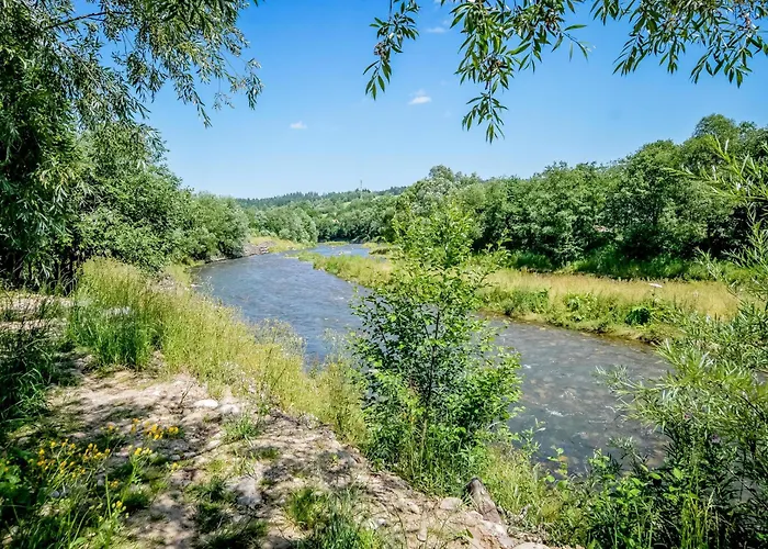 לינה וארוחת בוקר Goralska ביאלי דונאייק